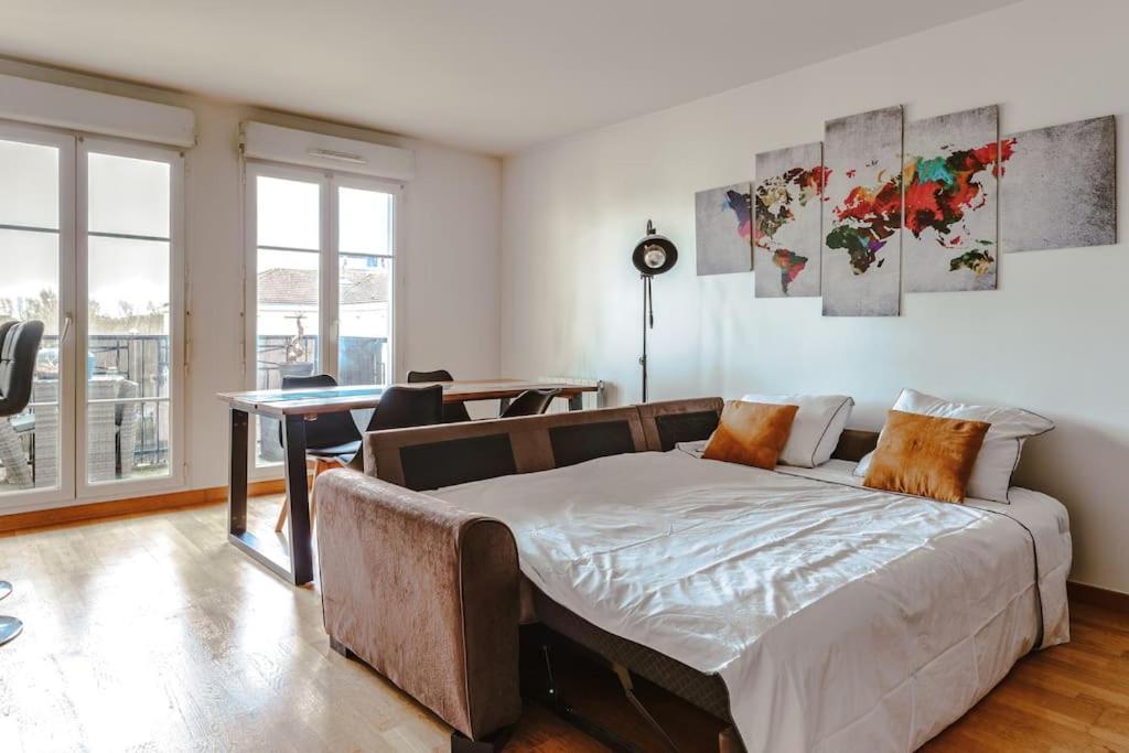 Appartement Confortable Proche Disneyland Paris ブシー・サン ・ジョルジュ エクステリア 写真